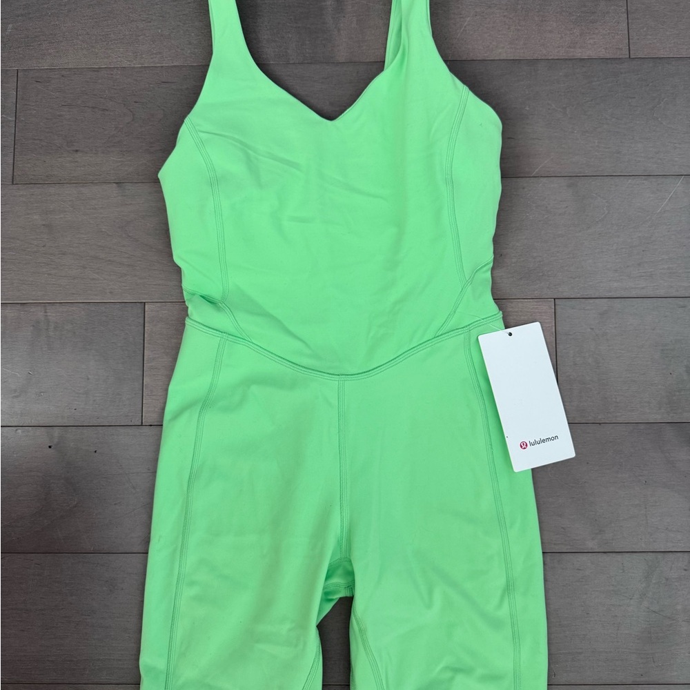 NWT Lululemon Green Sleeveless Nulu Align Bodysuit Size 6
